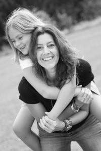 LinaPiggybacksonVanessa